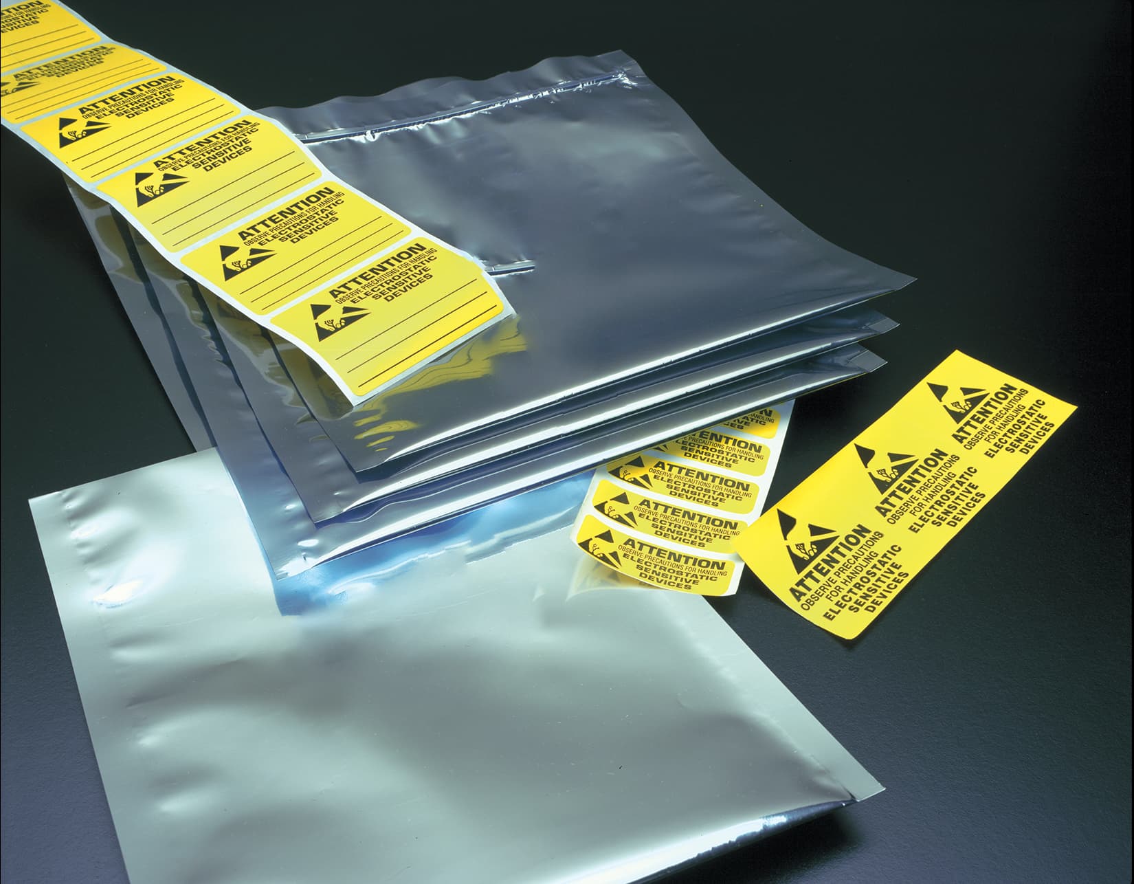 Bolsas ESD metálicas para una protección dual